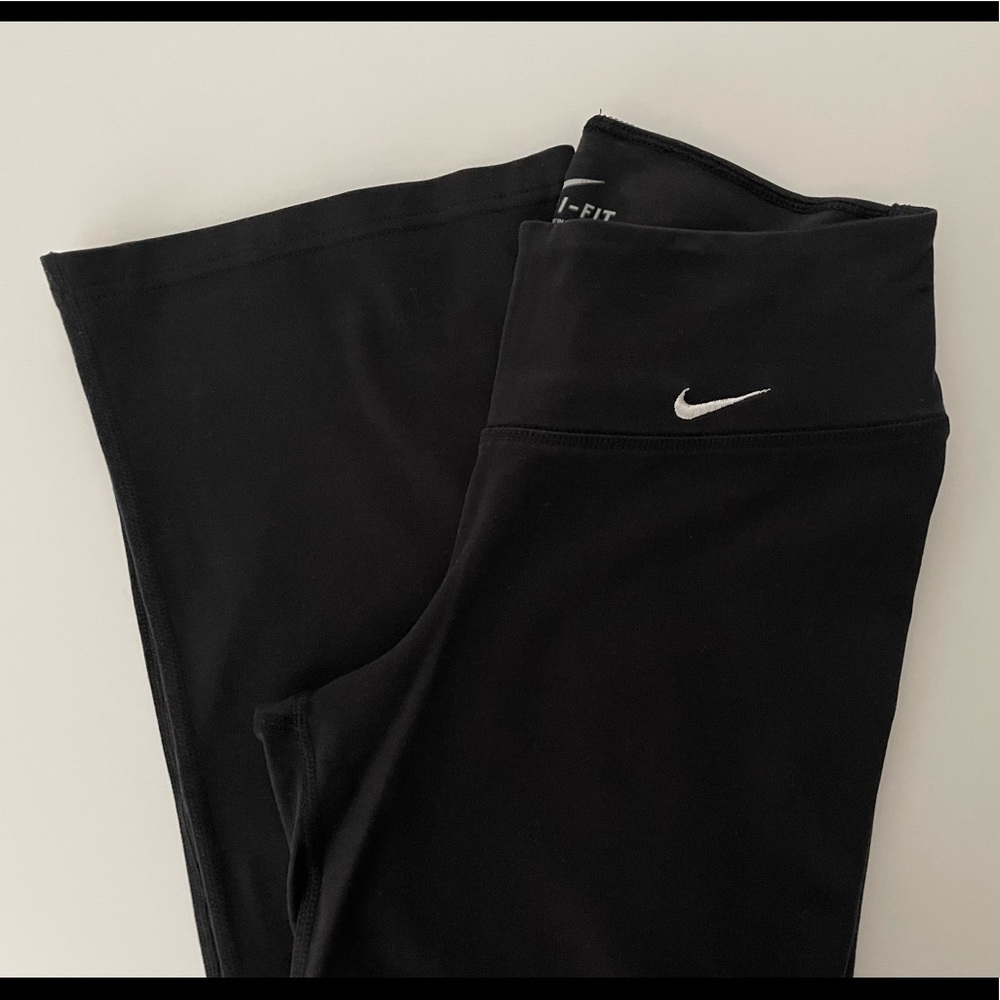 Nike Dri-Fit Yoga Pants (flared)